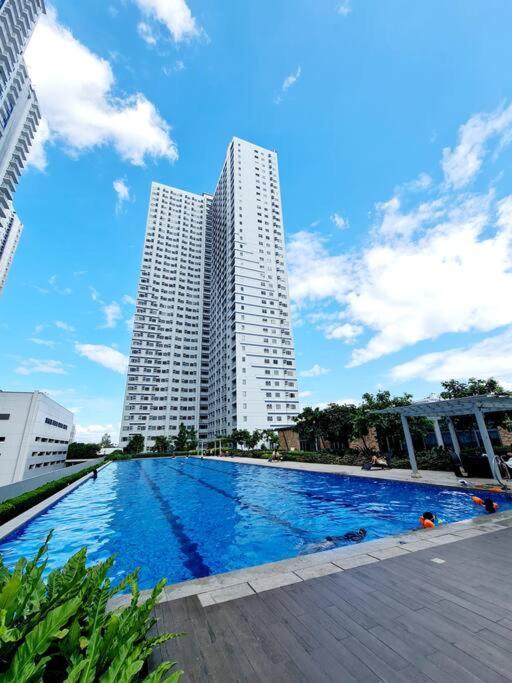 Grass Residences 25Th T5 Manila Bagian luar foto