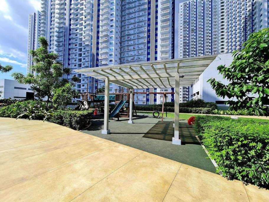 Grass Residences 25Th T5 Manila Bagian luar foto